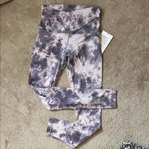 NWT lululemon align high rise 28” cross waist